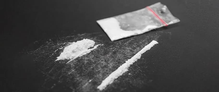 Amfetamina u kobiet: Jak niszczy zdrowie fizyczne i psychiczne?